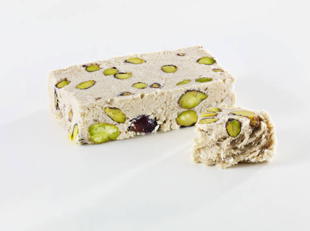 تصویر 1 از حلوا ارده سنتی کنجدی با طعمی اصیل و انرژی زا